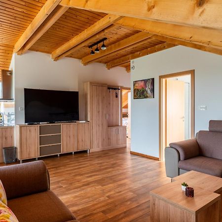 Bed&Breakfast Vinarija Coner เบียโลวาร์ ภายนอก รูปภาพ