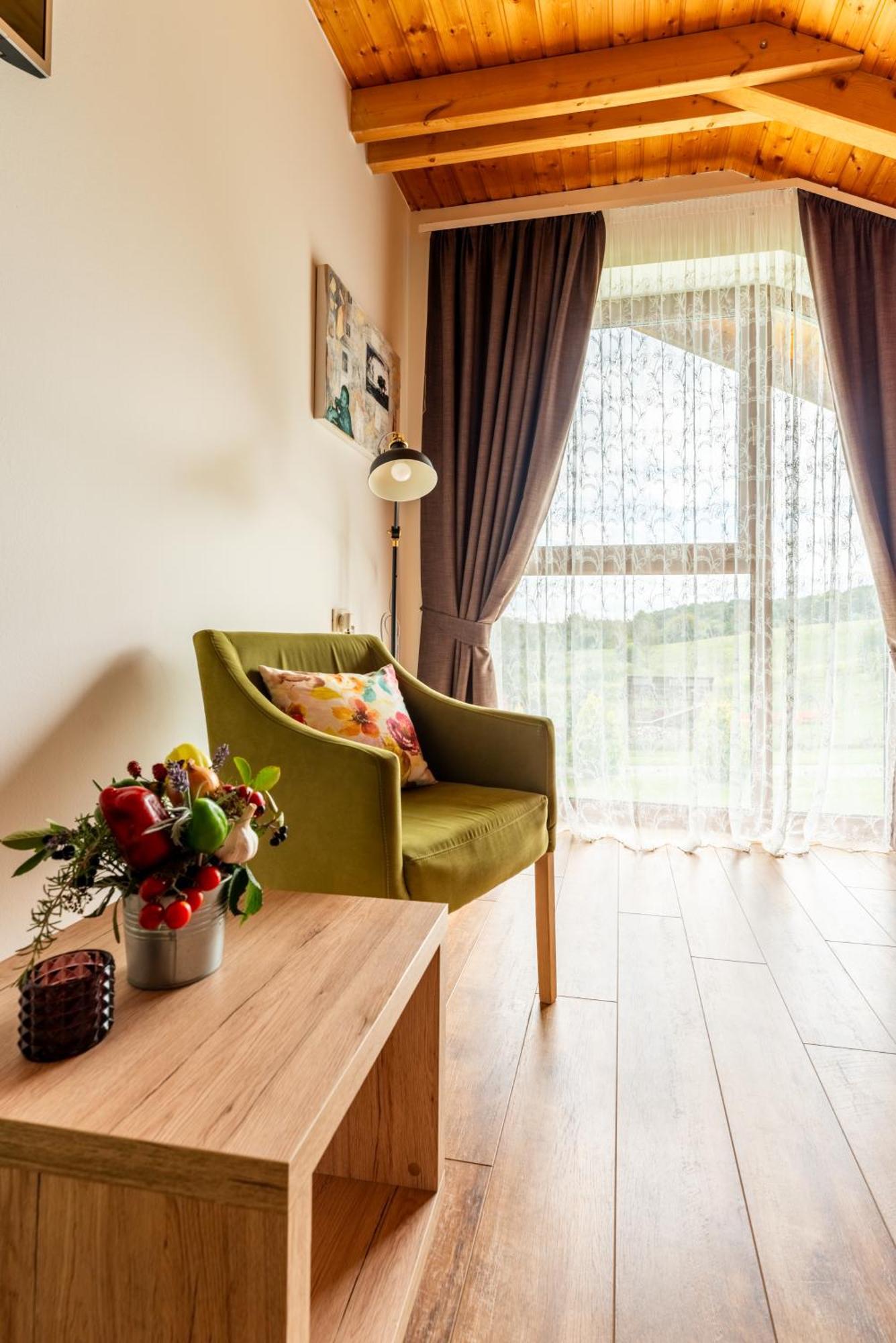 Bed&Breakfast Vinarija Coner เบียโลวาร์ ภายนอก รูปภาพ