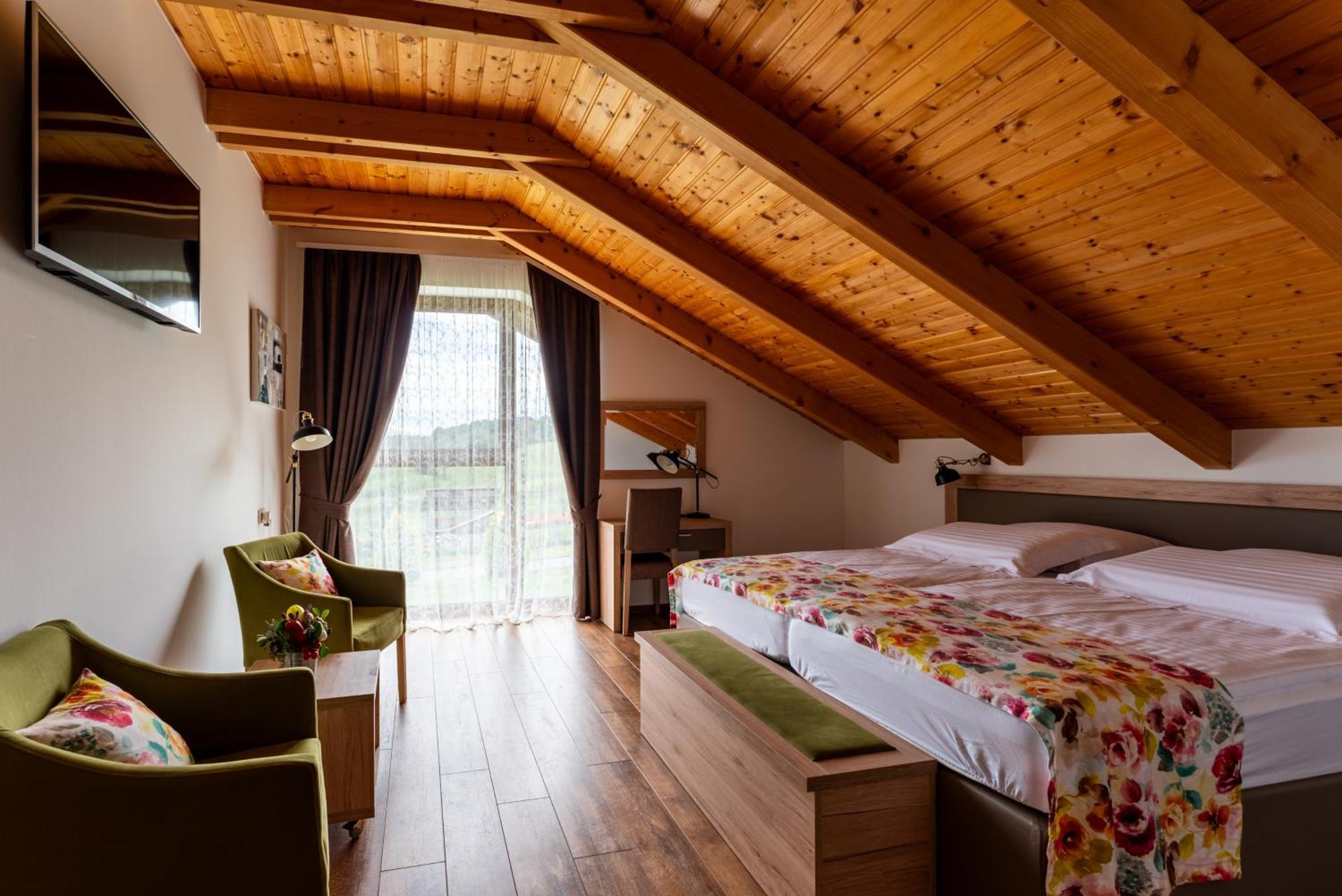 Bed&Breakfast Vinarija Coner เบียโลวาร์ ภายนอก รูปภาพ