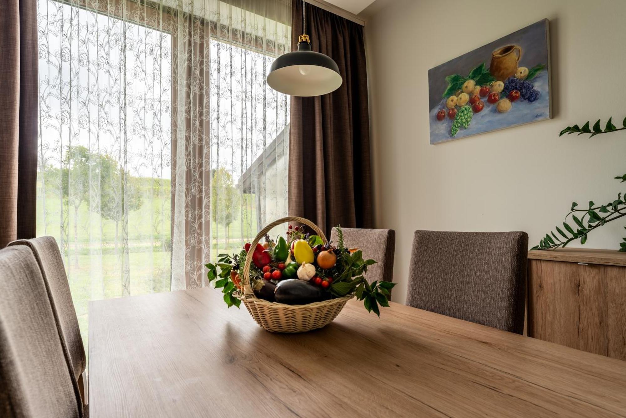 Bed&Breakfast Vinarija Coner เบียโลวาร์ ภายนอก รูปภาพ