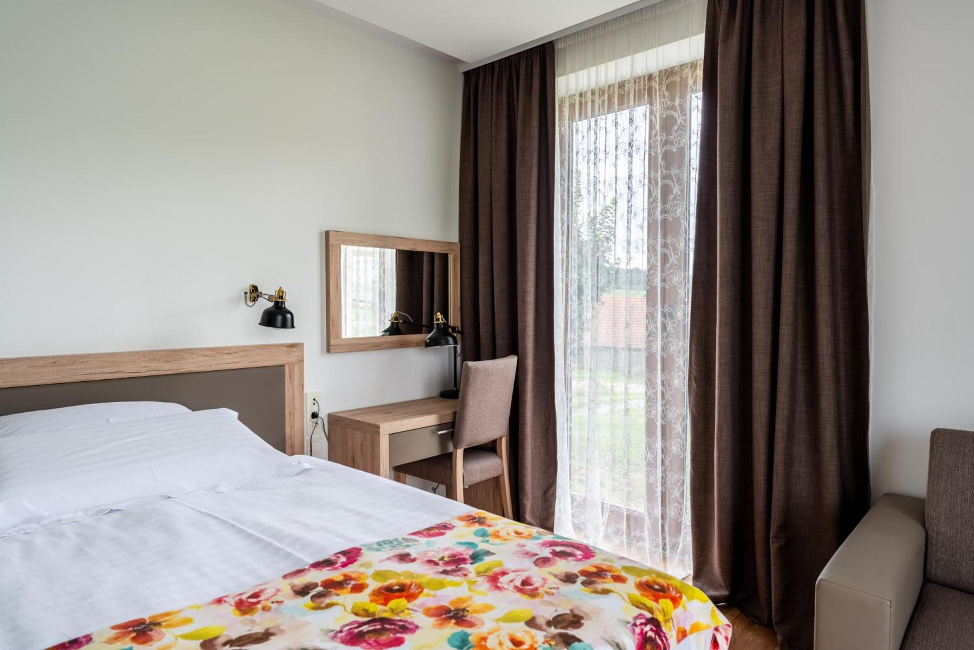 Bed&Breakfast Vinarija Coner เบียโลวาร์ ภายนอก รูปภาพ