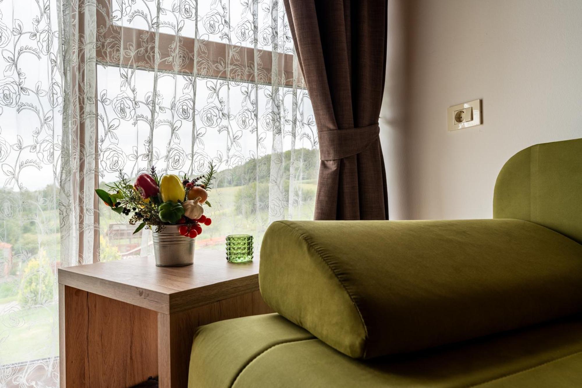 Bed&Breakfast Vinarija Coner เบียโลวาร์ ภายนอก รูปภาพ